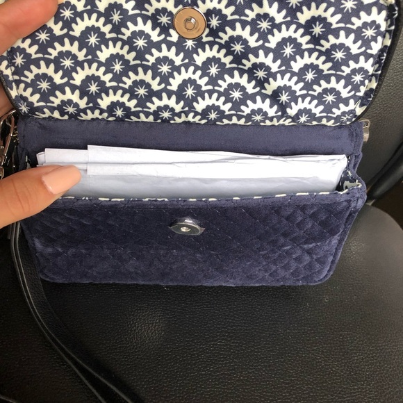 Vera Bradley wallet crossbody - Picture 2 of 6